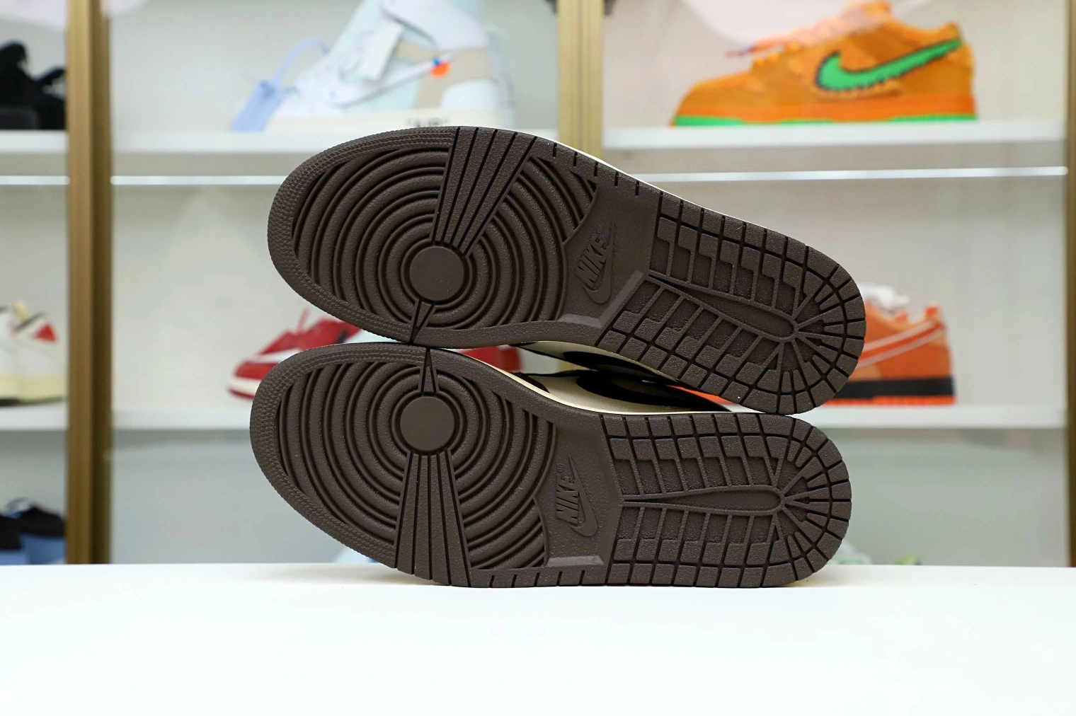 1st Kicks HIGH RETRO Popular SCOTT 1989 AIR TRAVIS JORDAN OG Kimikick 1 'MOCHA' X 1106